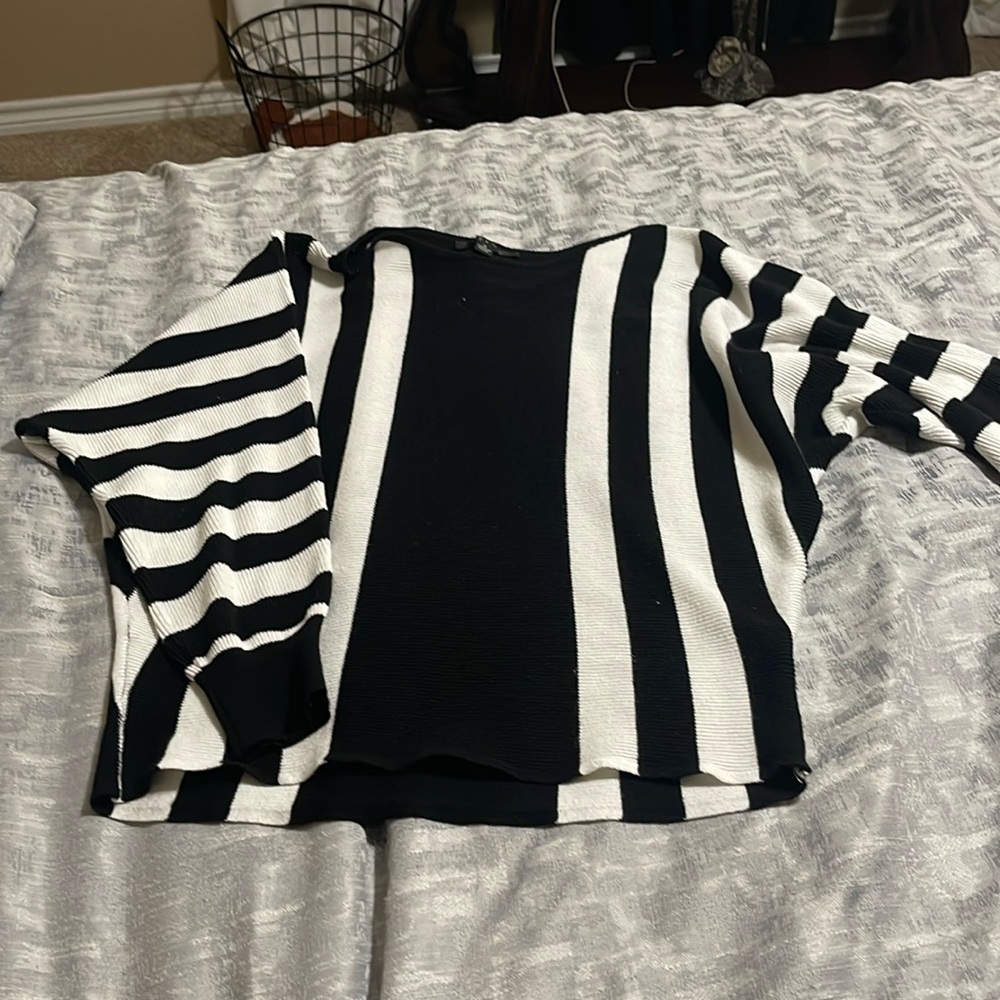 Black n white lightweight shirt